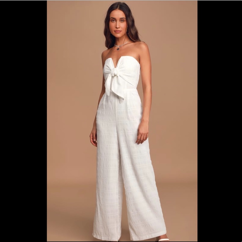 Perfect Weekend Strapless Tied Wide-Leg Jumpsuit